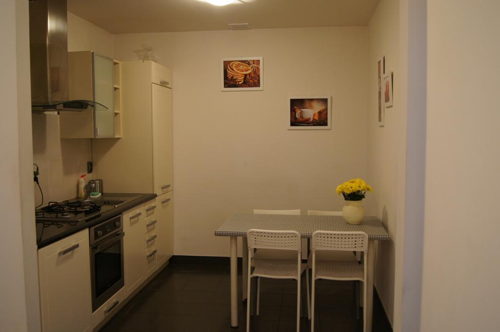 Krucza By Rental Apartments Varsovie Extérieur photo