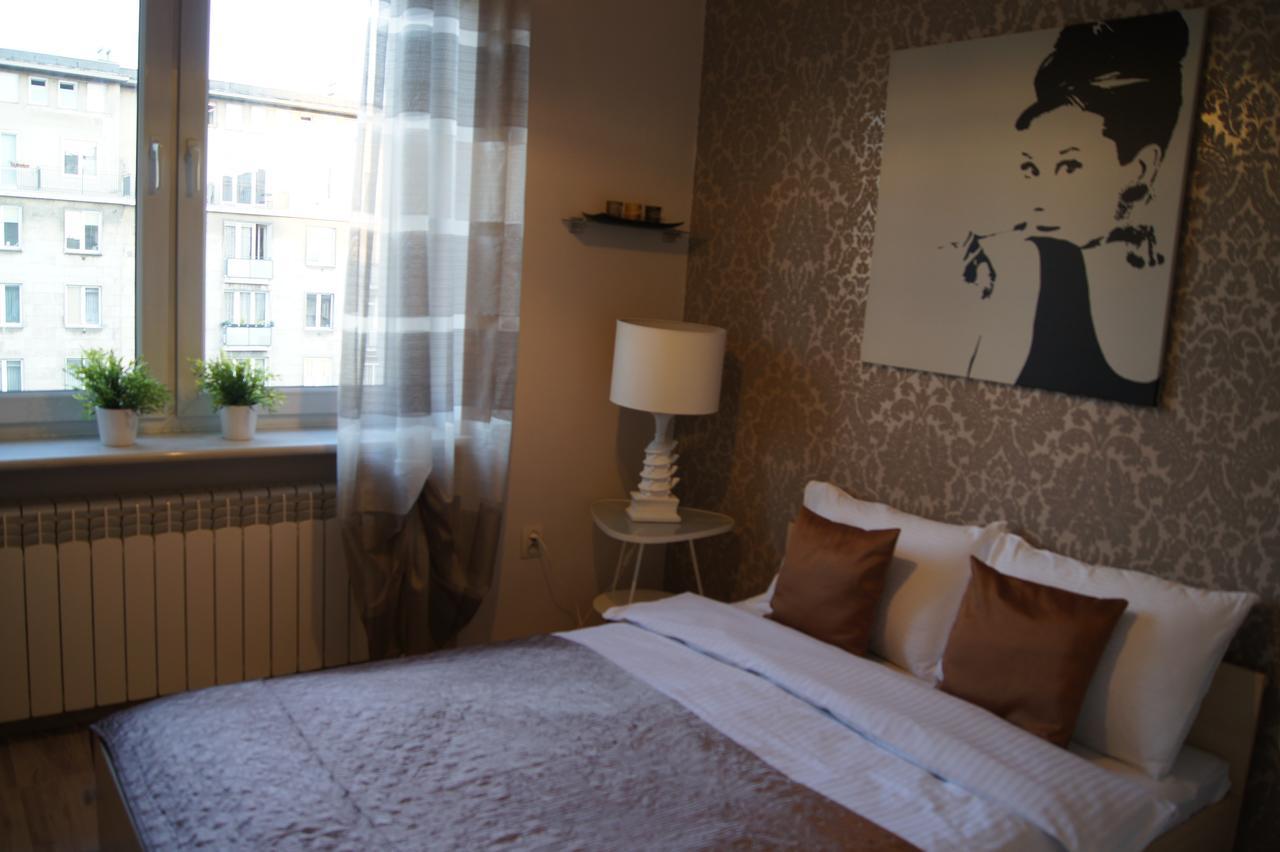 Krucza By Rental Apartments Varsovie Chambre photo